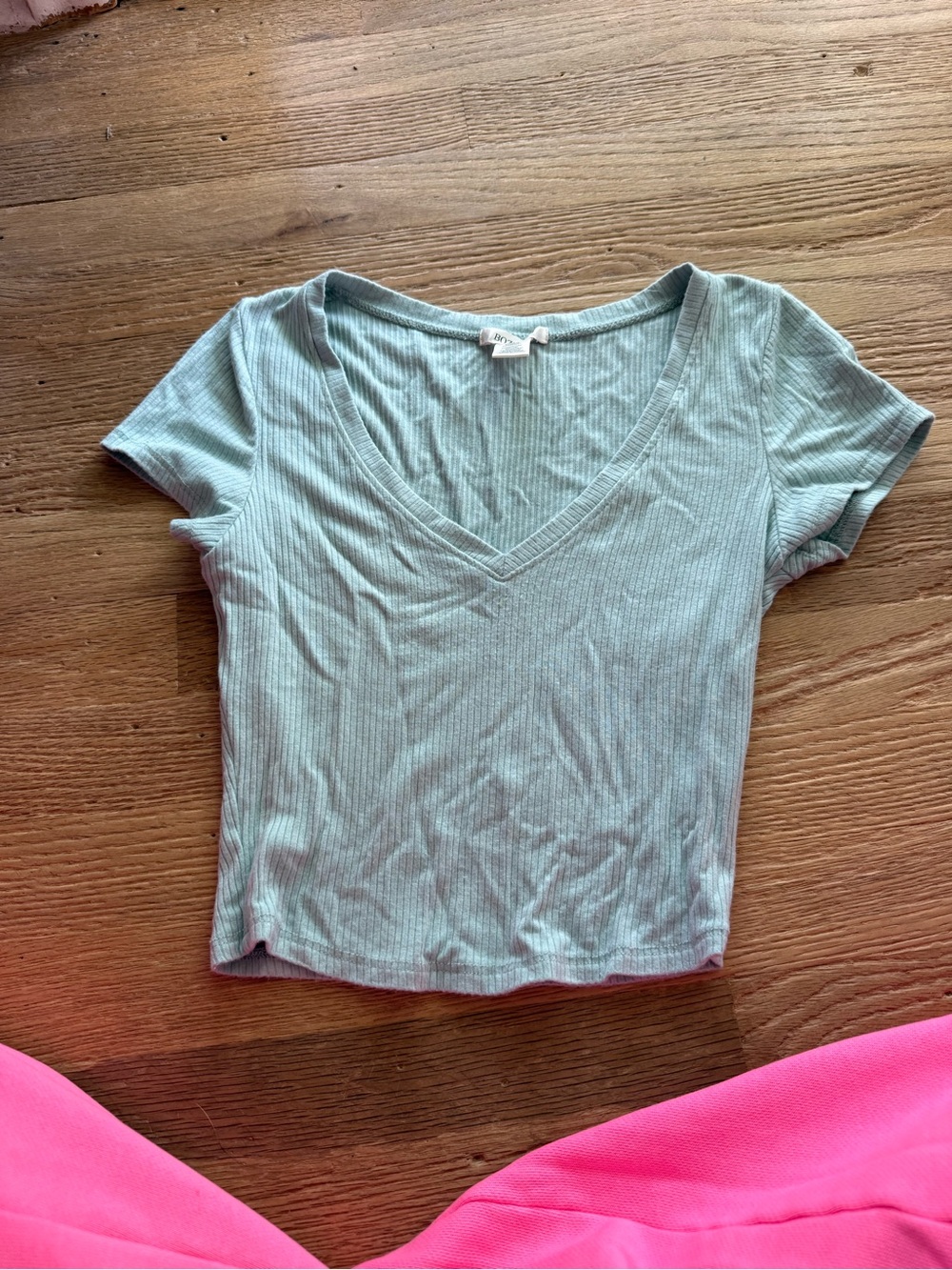 Bozzolo Ribbed V-Neck Crop Top in Mint